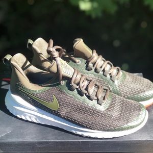 Nike Rival Men’s Athletic Sneaker